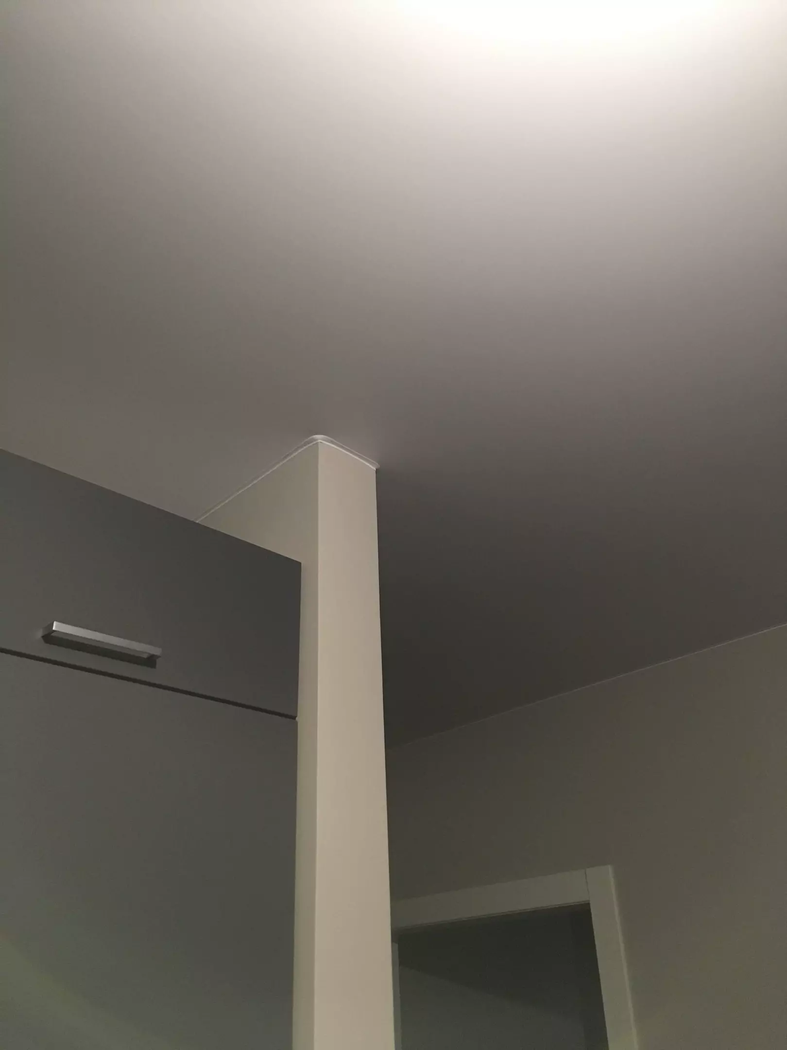 Натяжной потолок на кухню, фото 3