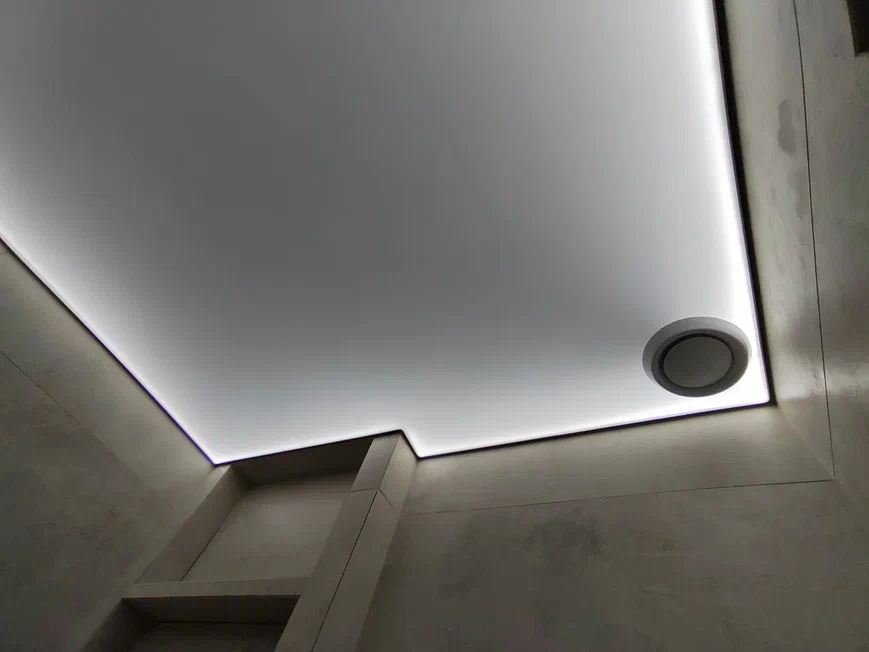 Потолки с подсветкой